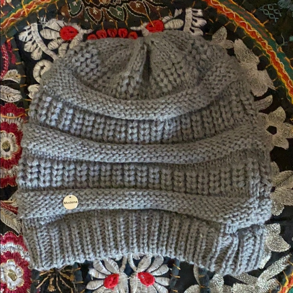 Modena knitted hat